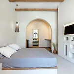 Yvis Boutique House